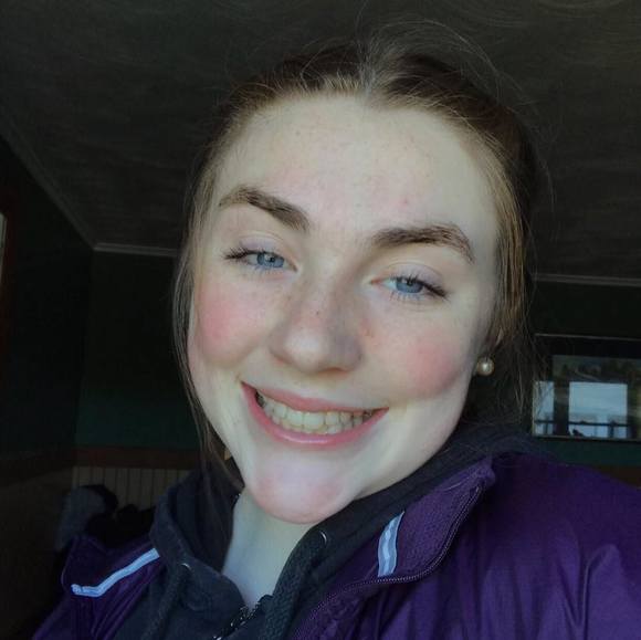 Meet your Posher, Madison - Picture 1 of 1